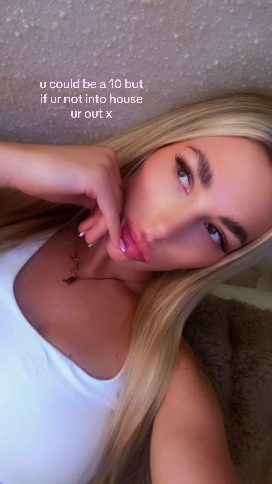 @Zoe