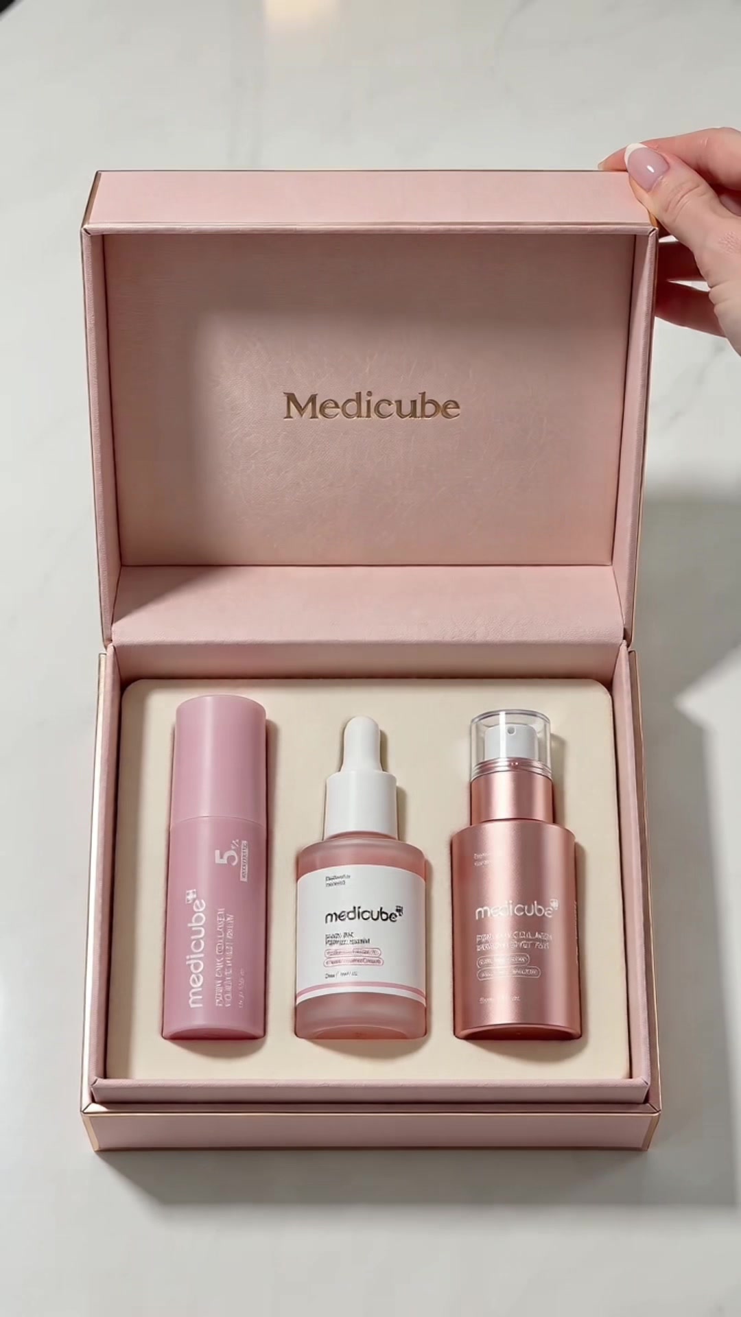 @UK Beauty Finds Mia