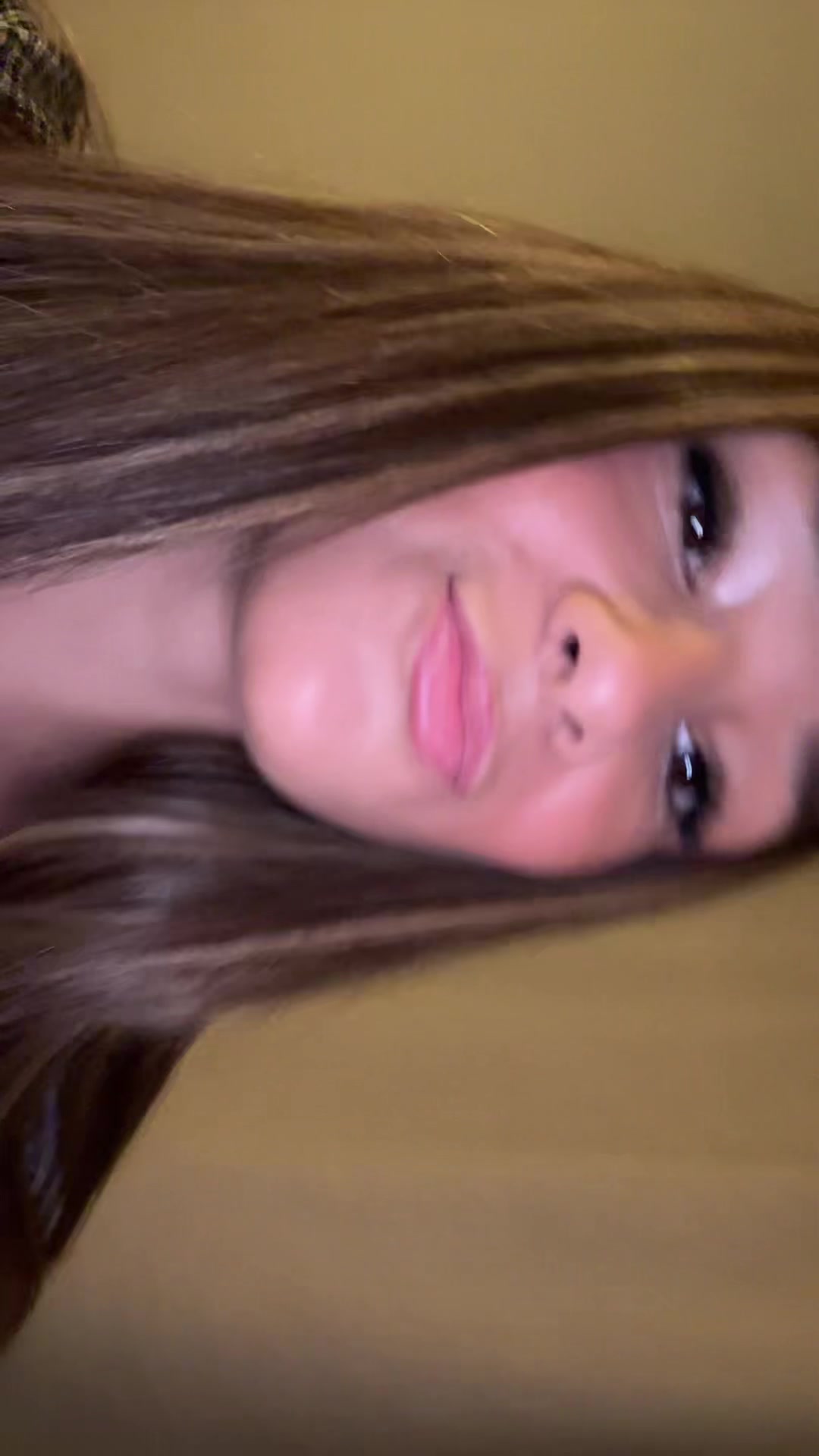 @𝒾