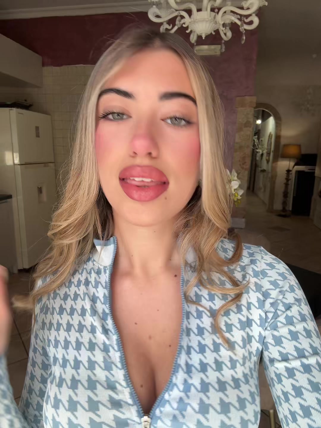 @$P