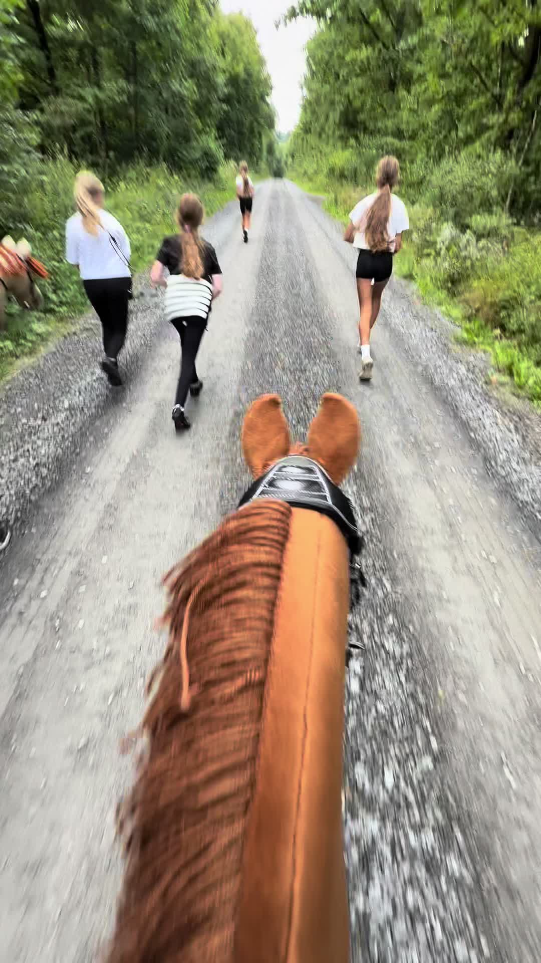 @🫰🏼