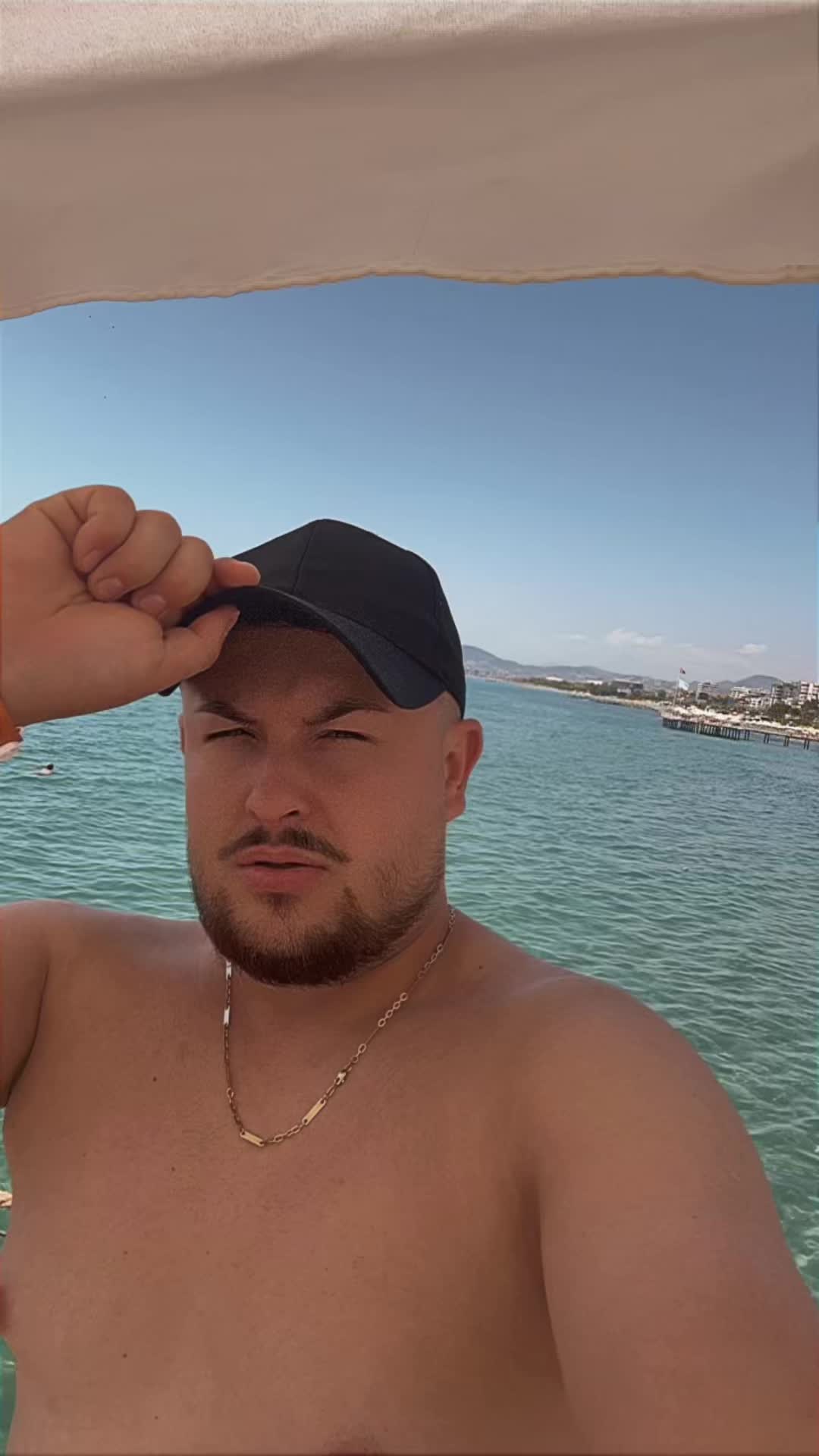 @Clau Tuș