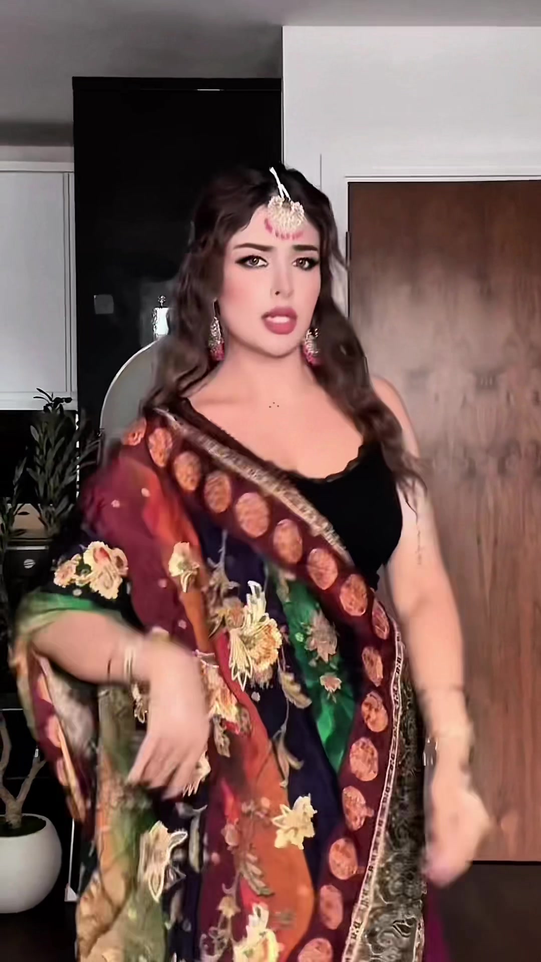 @JasleenXBeauty