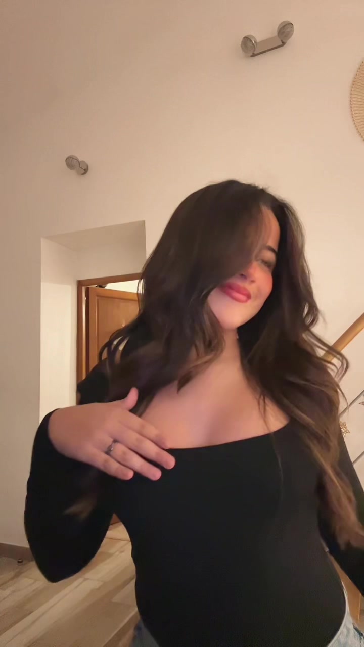 @kelly.djenadi