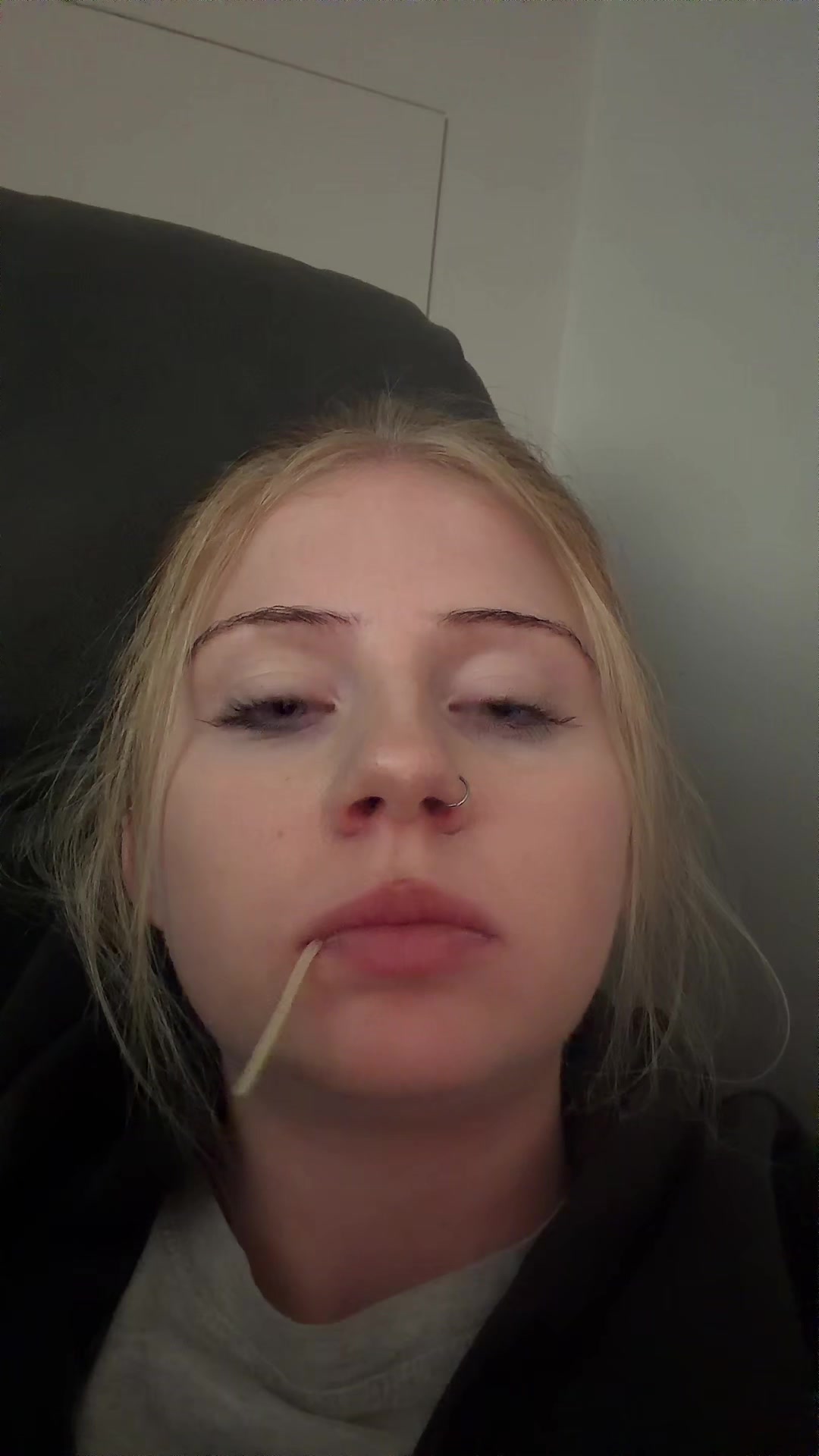 @𝔦𝔷𝔷𝔶
