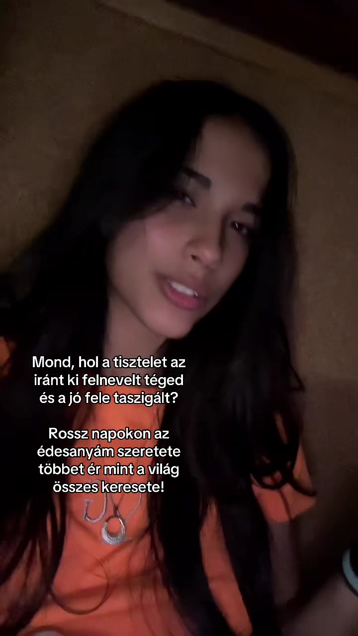 @NIKOLETTA15.