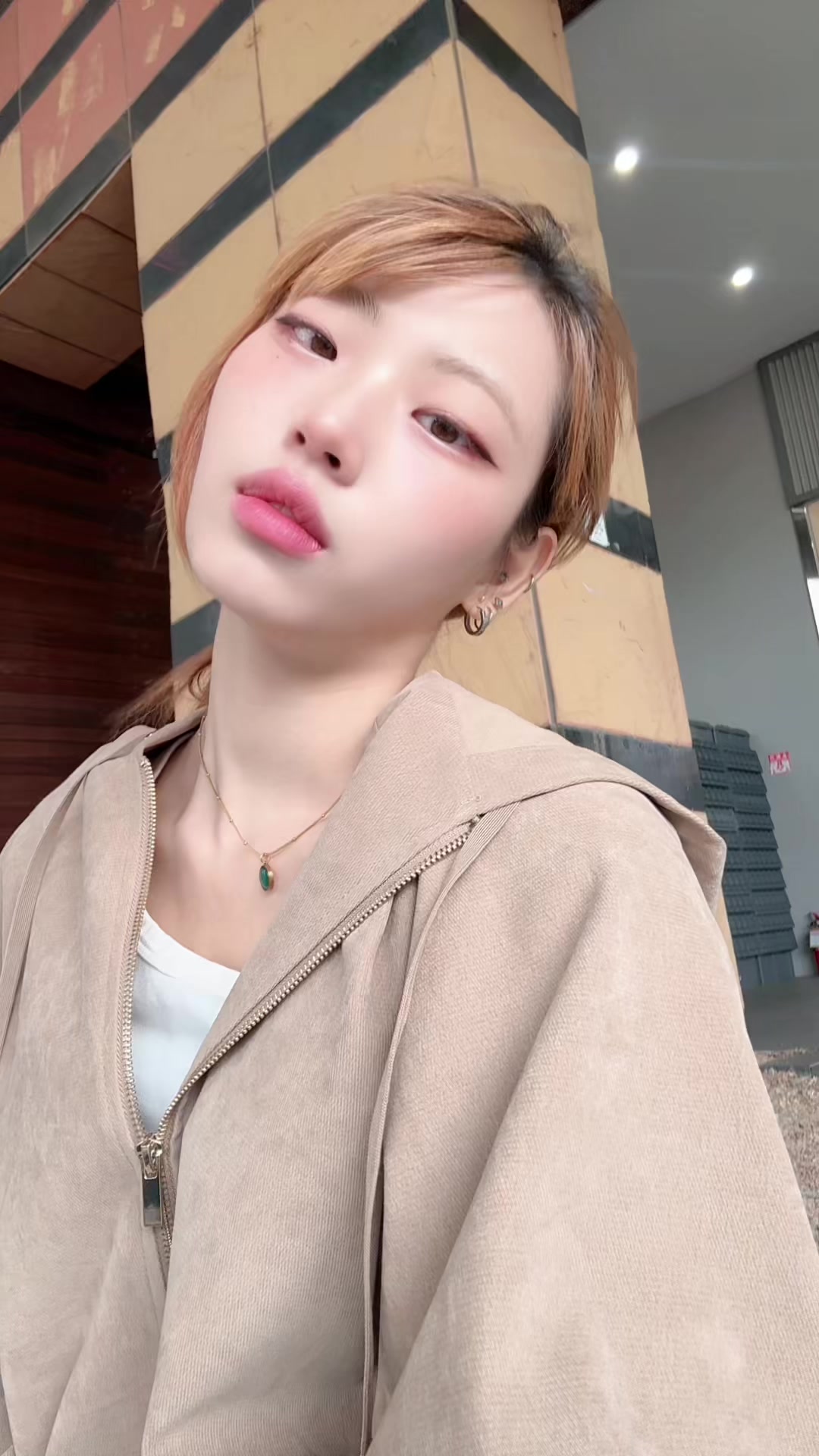 @Gia