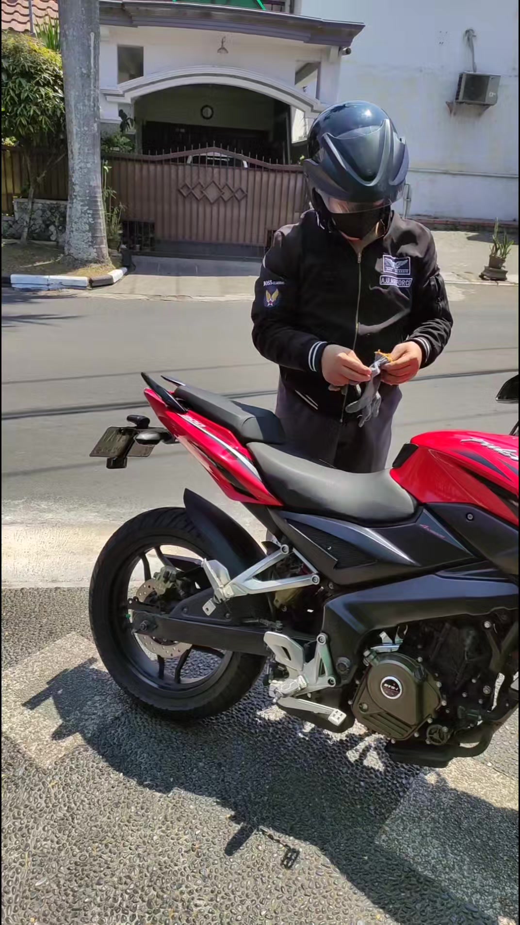 @papakikik