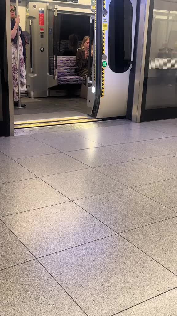 @꧁✰ŚᏂᥲⲍ¡ά꧂