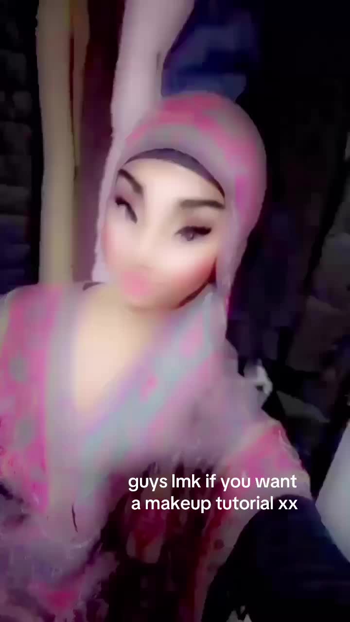 @￶ ꨄ