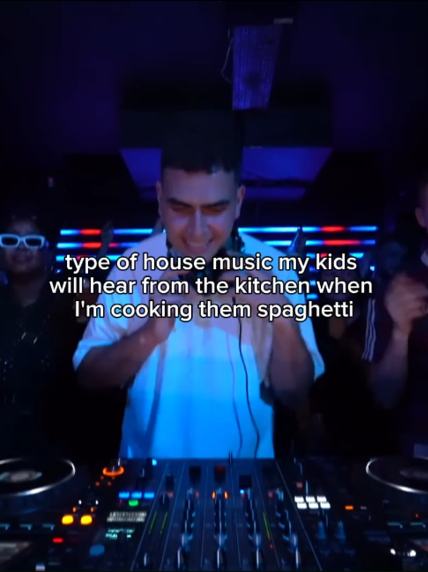 @TheHouseMusicNerds