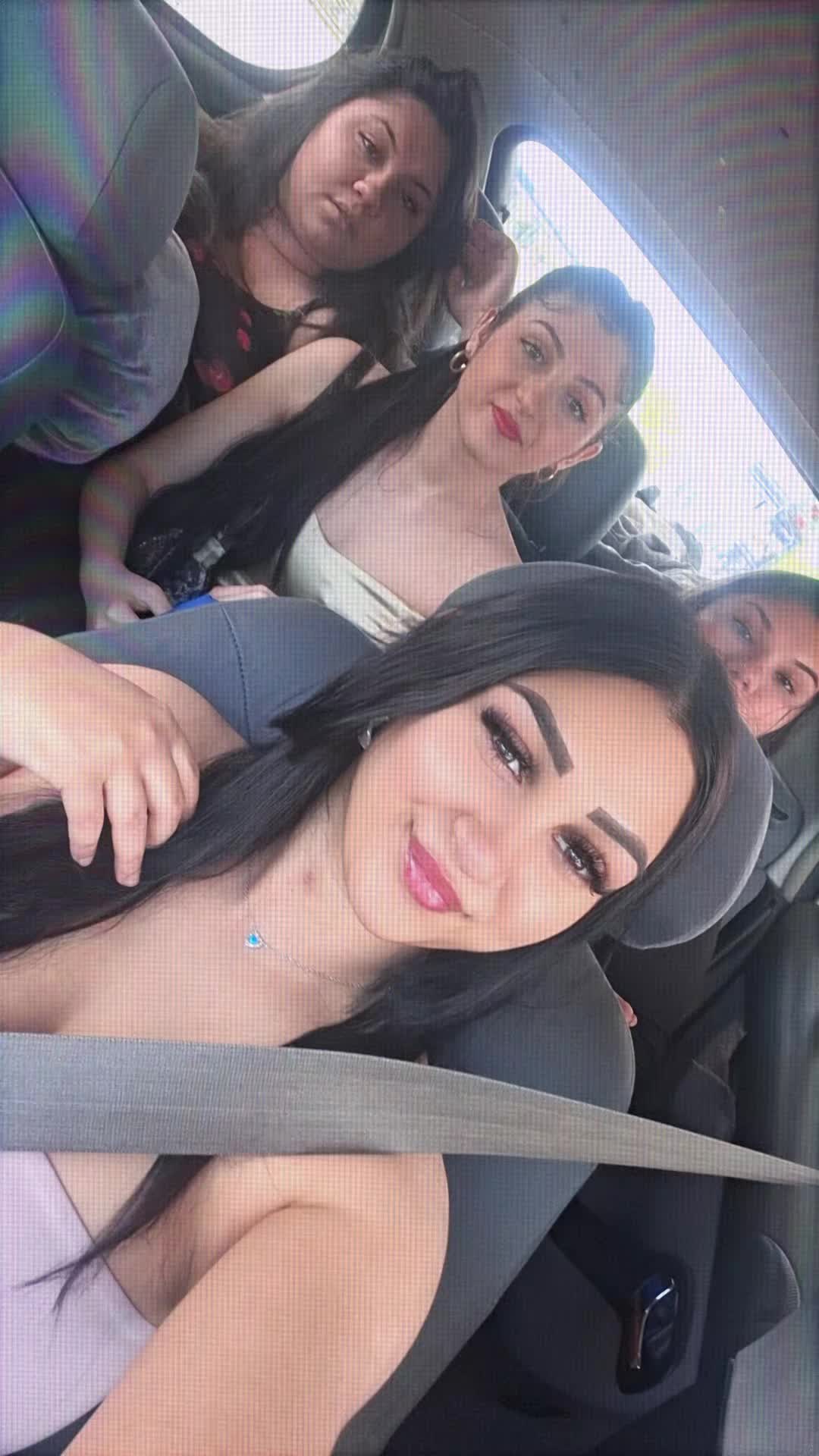 @violaa