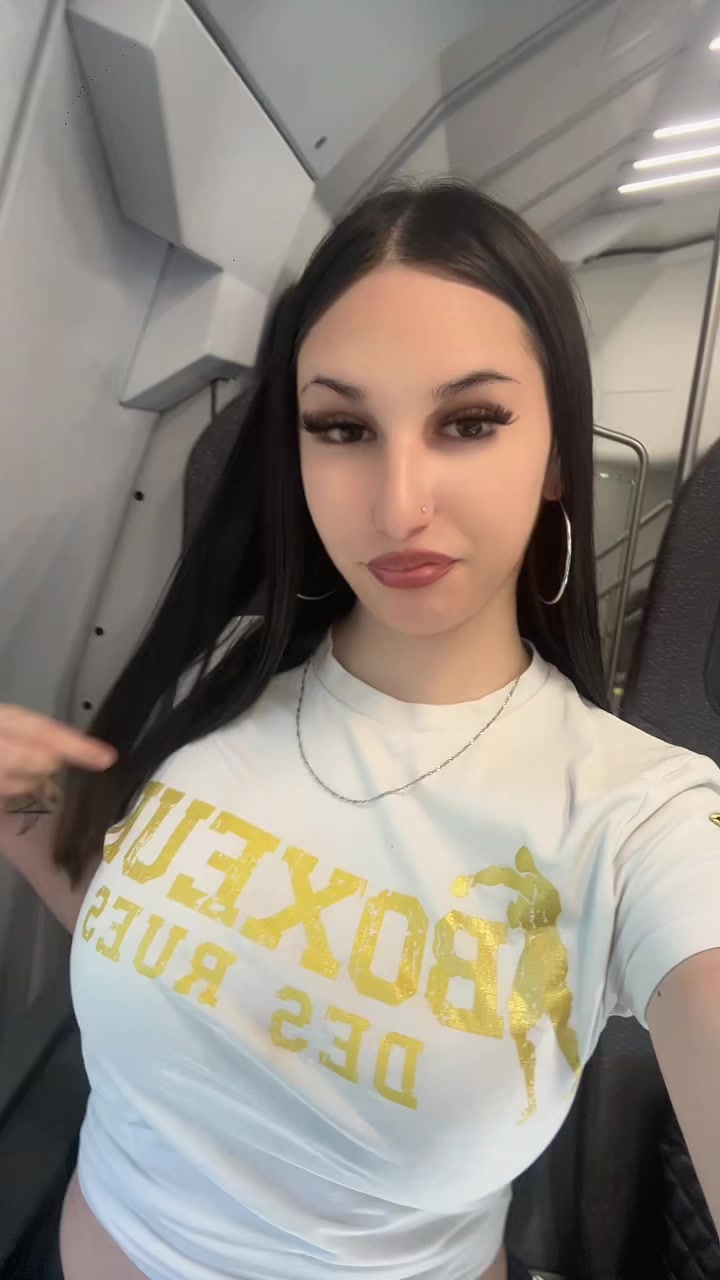 @𝒢𝒾𝒶𝒹𝒶👧🏻