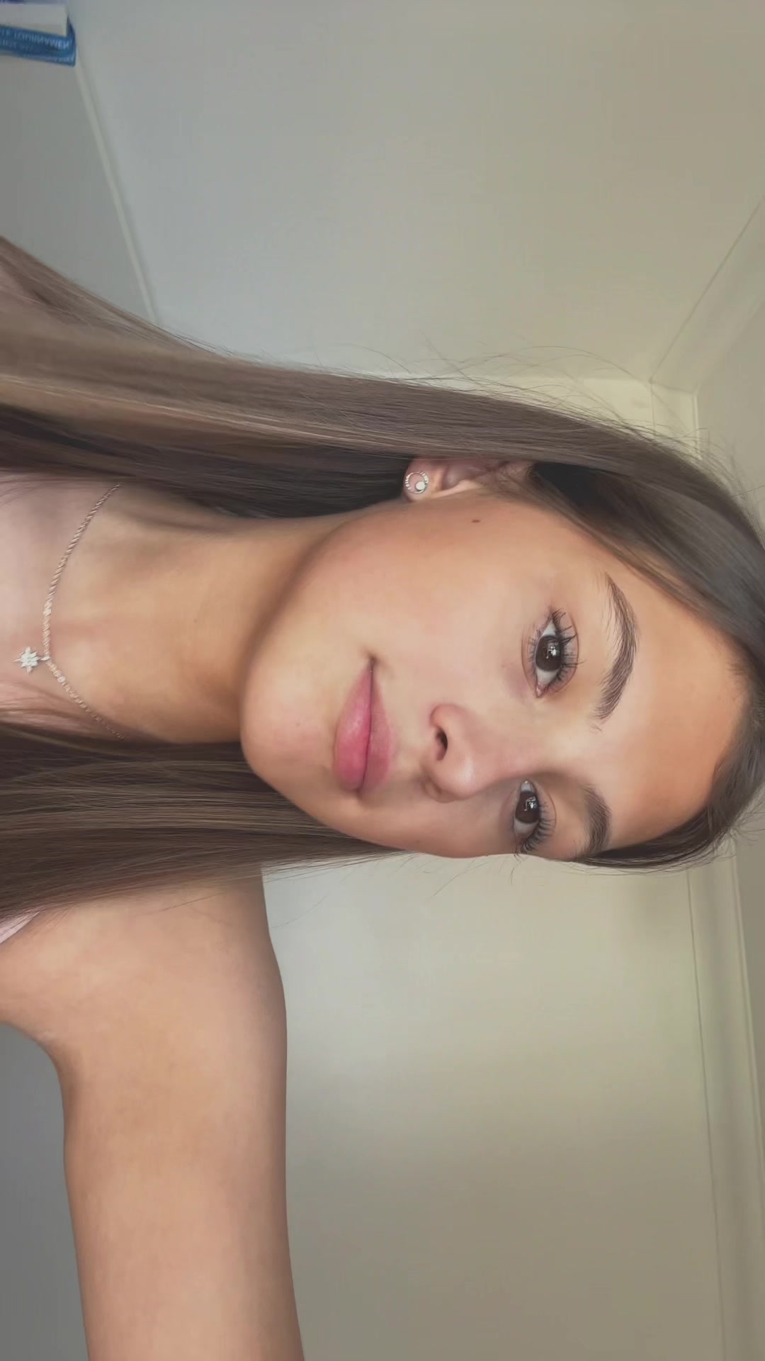 @Lily 🪩🤍💐