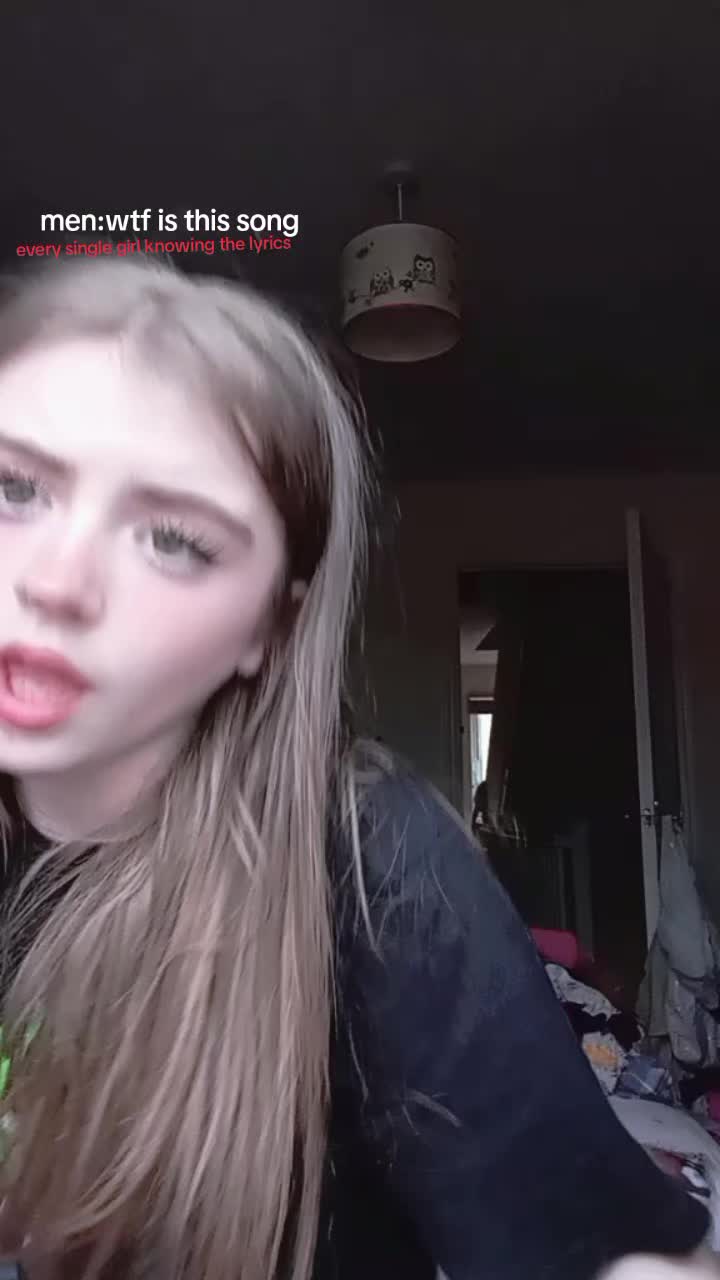 @whos.this.shuffles.girl