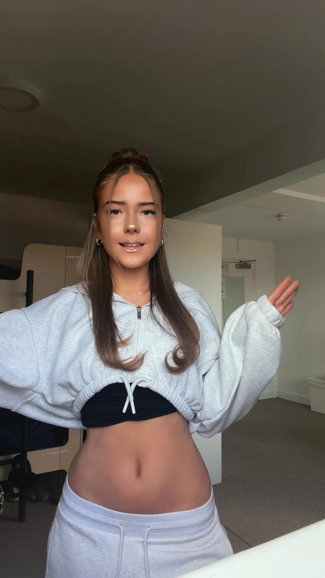 @𝐀𝐈𝐒𝐇𝐀