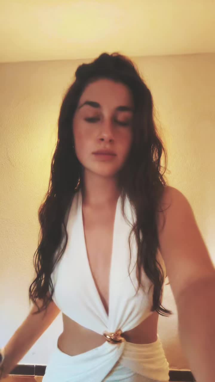 @Ju💋