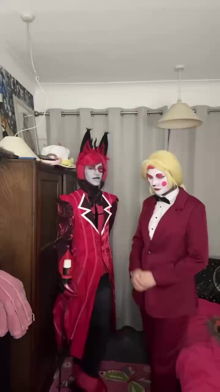 @vox/Alastorcosplay12345