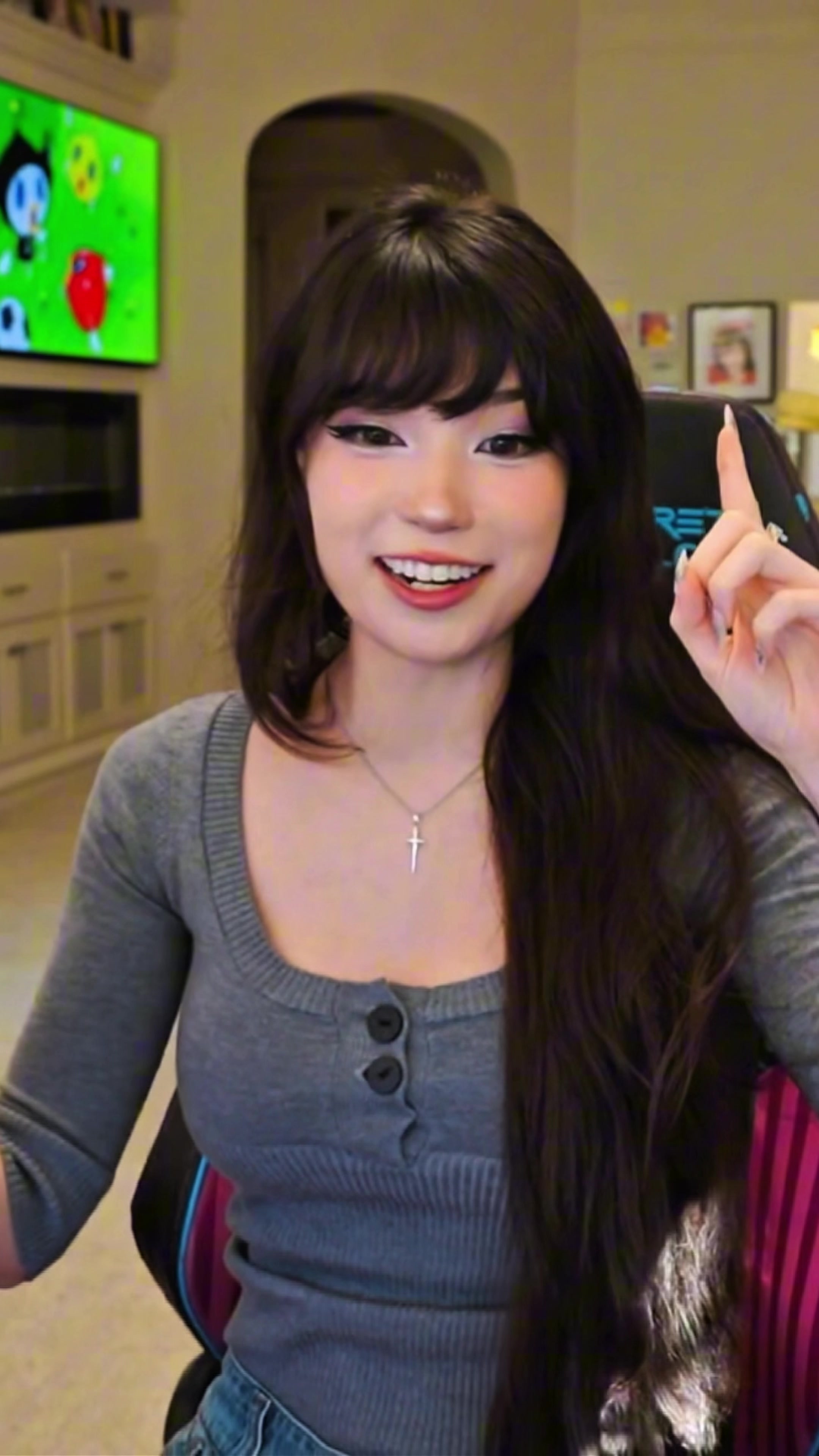 @emitainmentclips