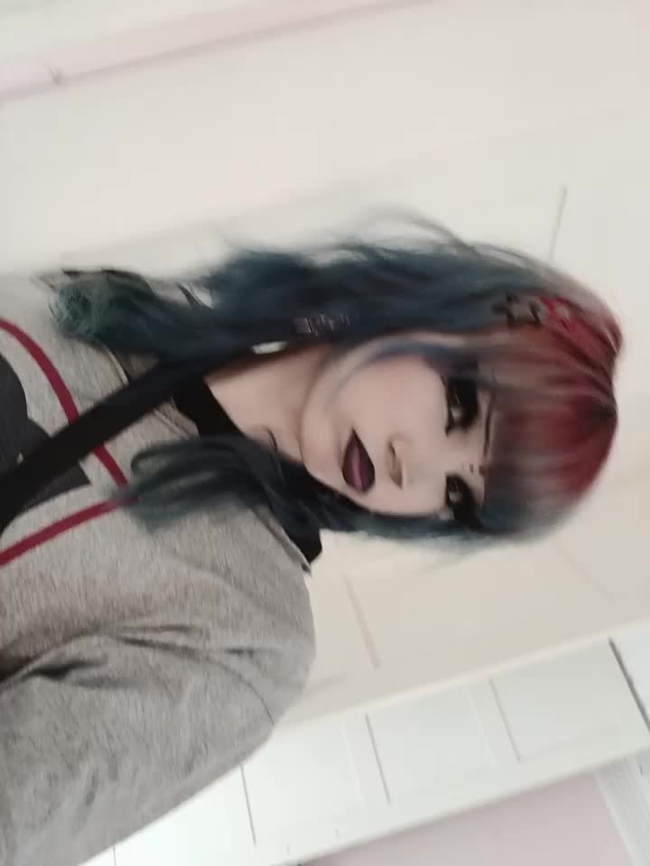 @🦇eronica