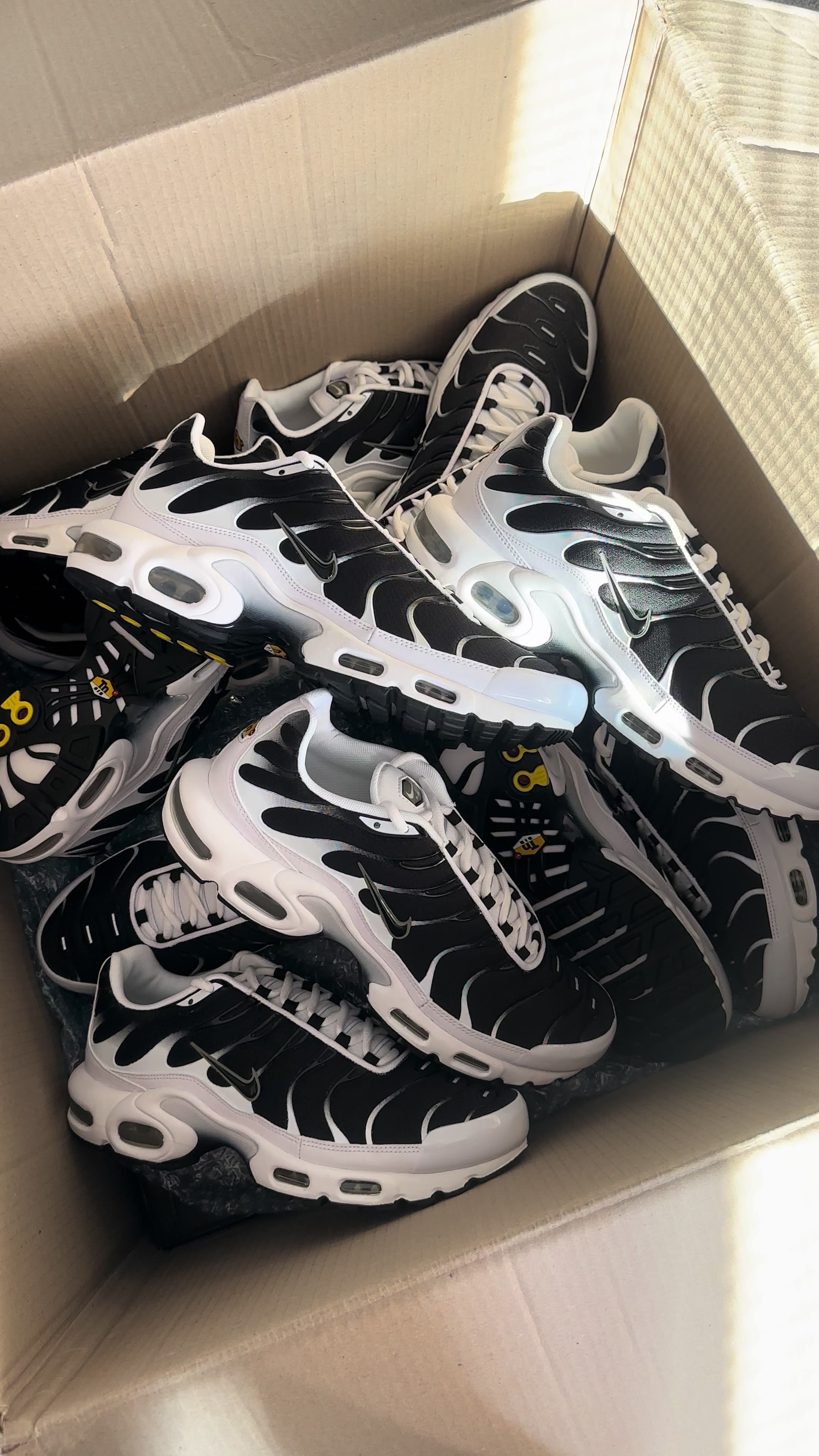 @GET LACED UK 🛍️