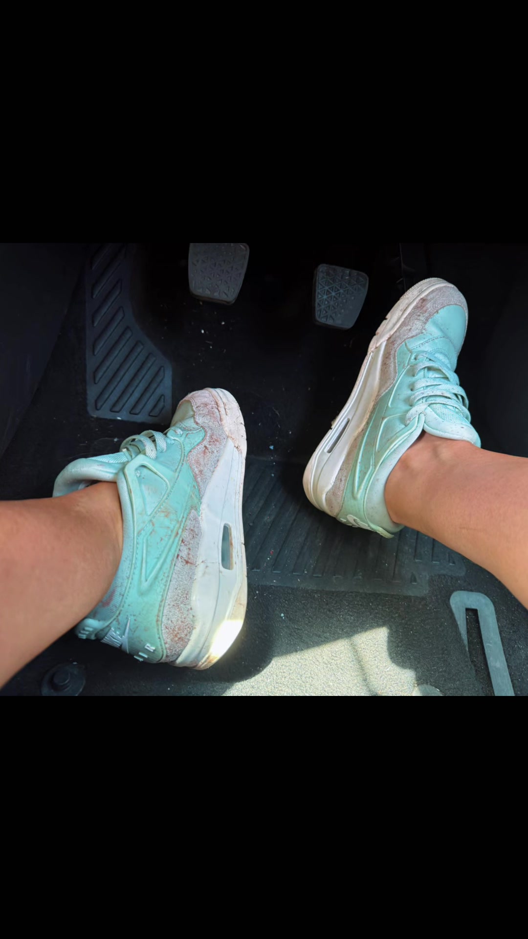 @Sneaker Goddess