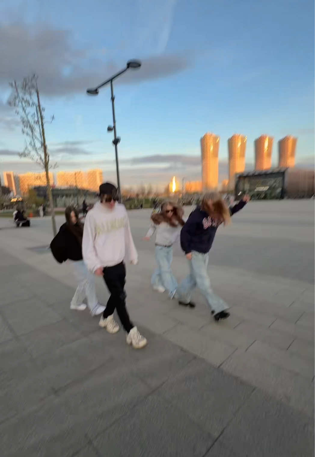 @4MOTION_TEAM