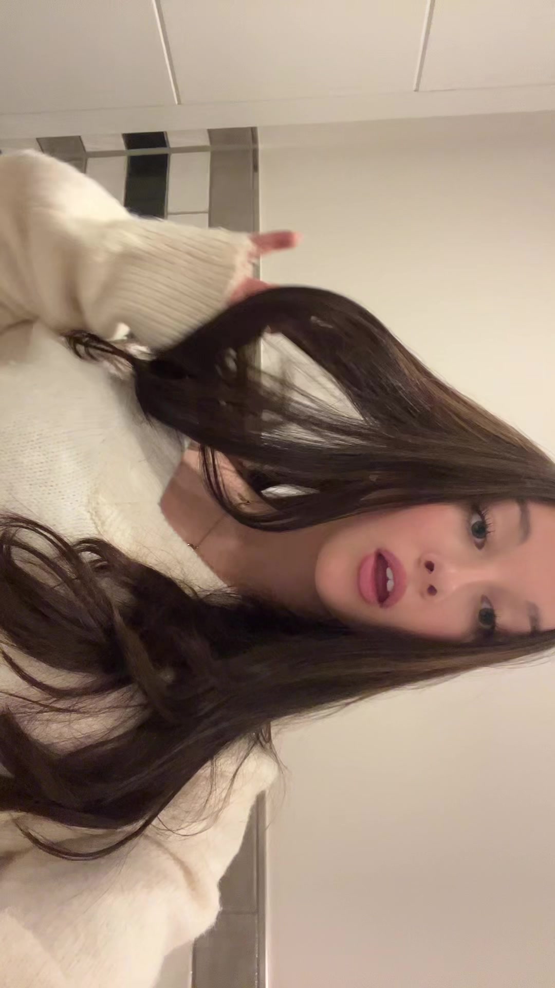 @jolie_zlr