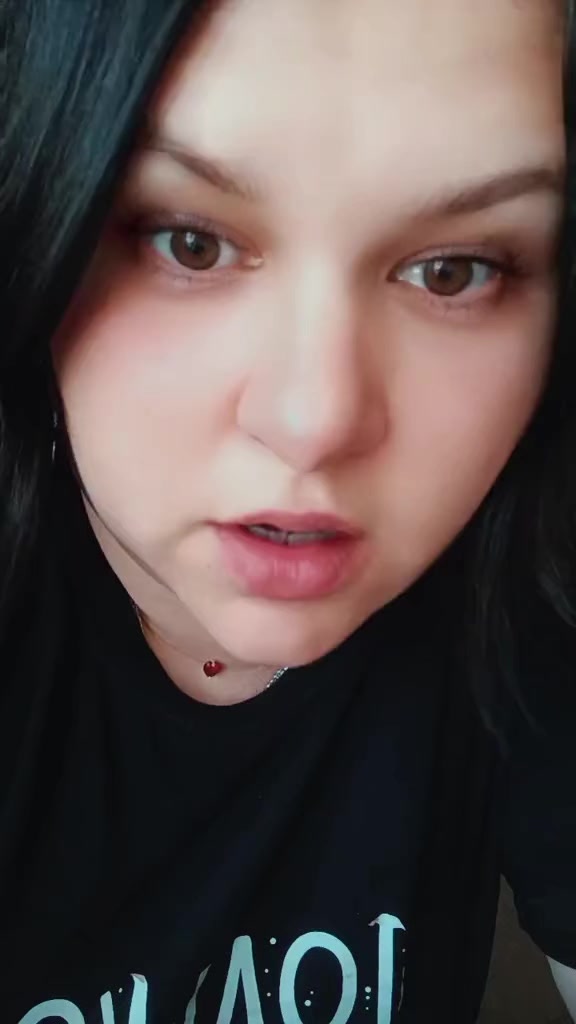 @Vik_toria