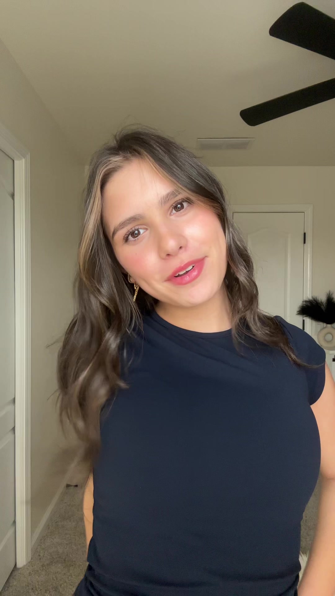 @Ava