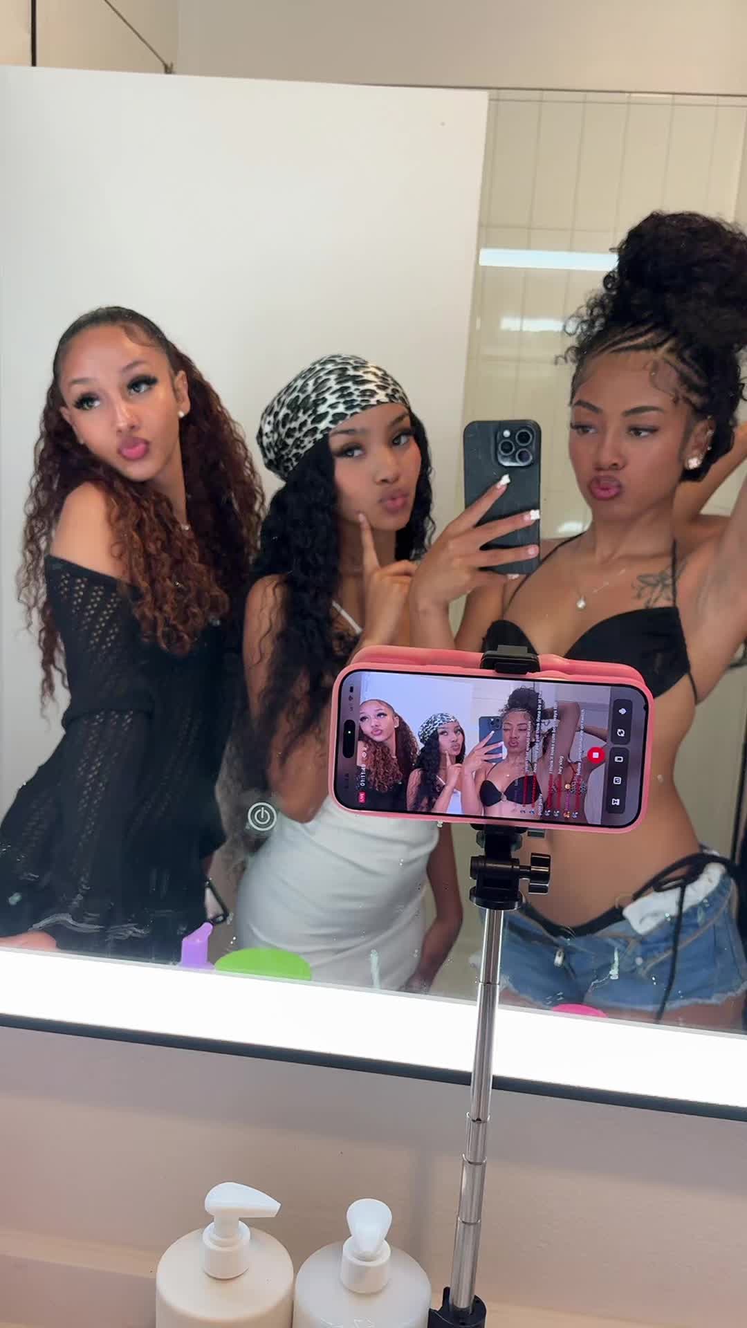 @sexyscorpiowlrd