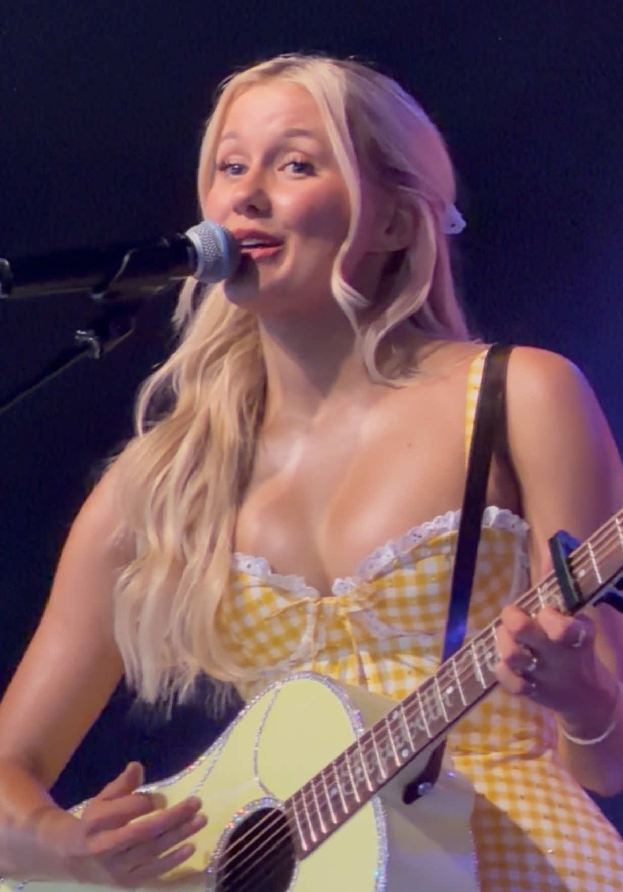 @CountryMusicVideos24