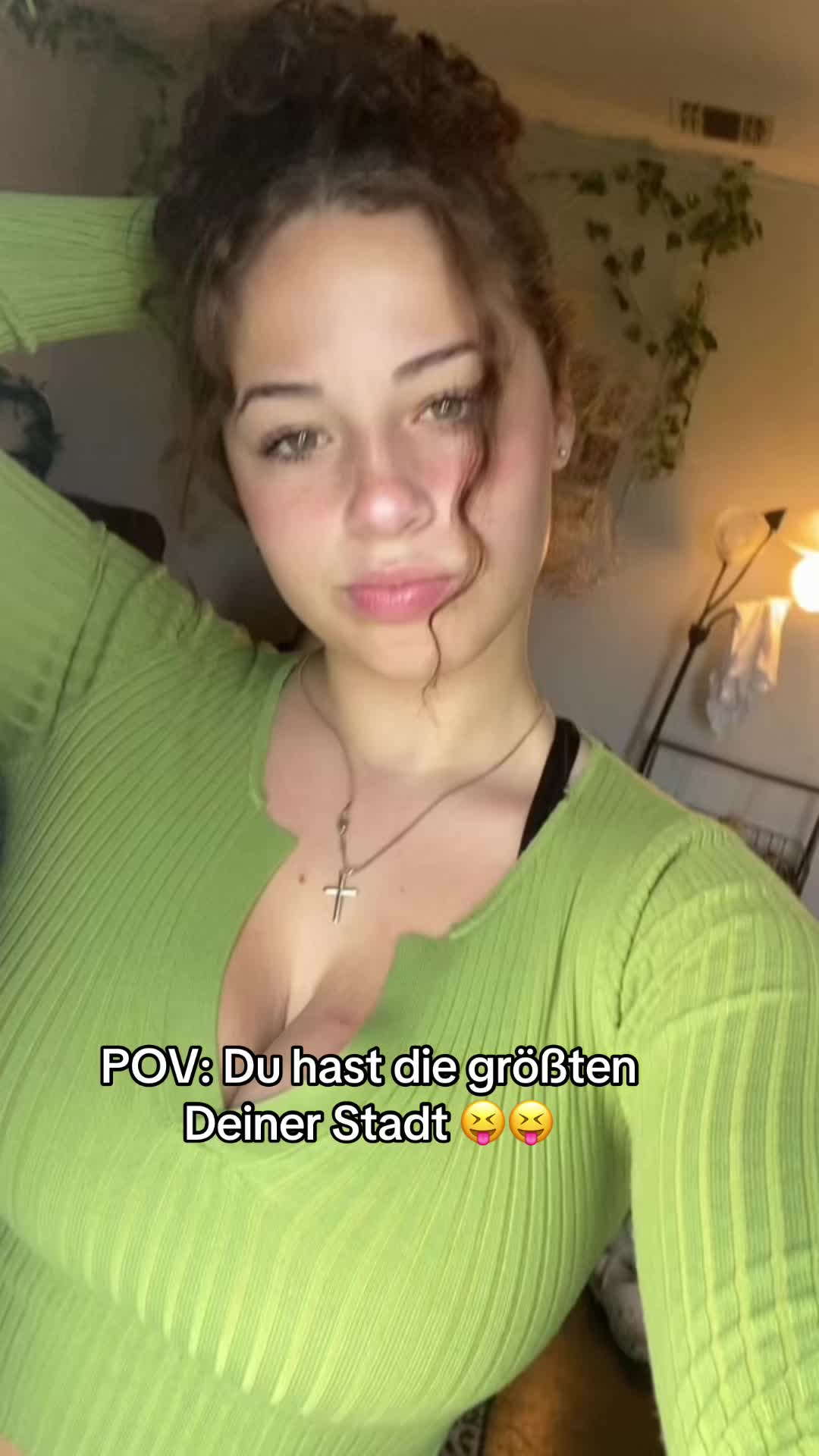 @😺