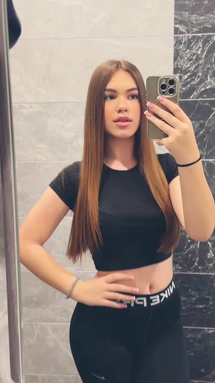 @𝔑