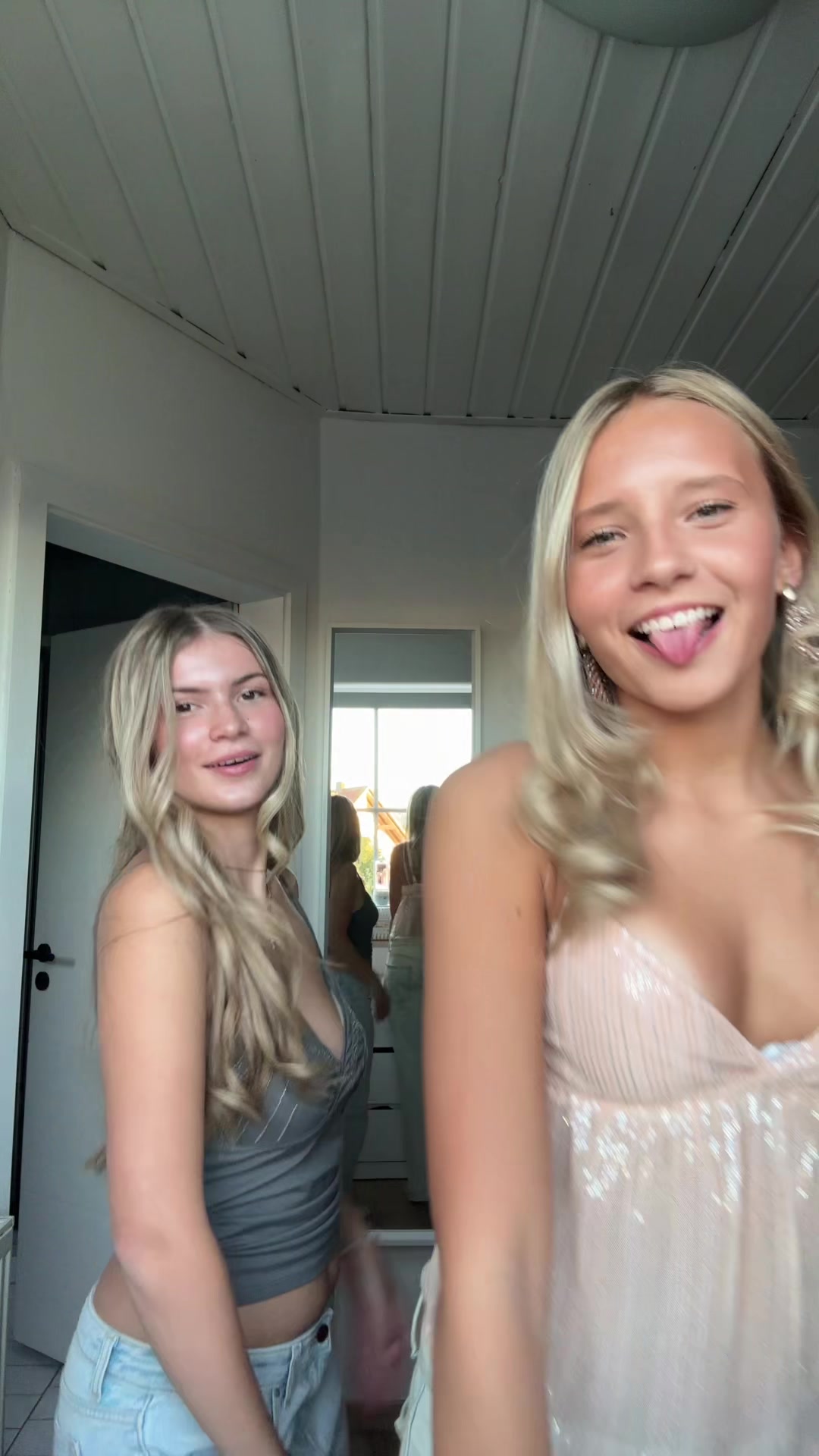 @𝓜𝓲𝓪