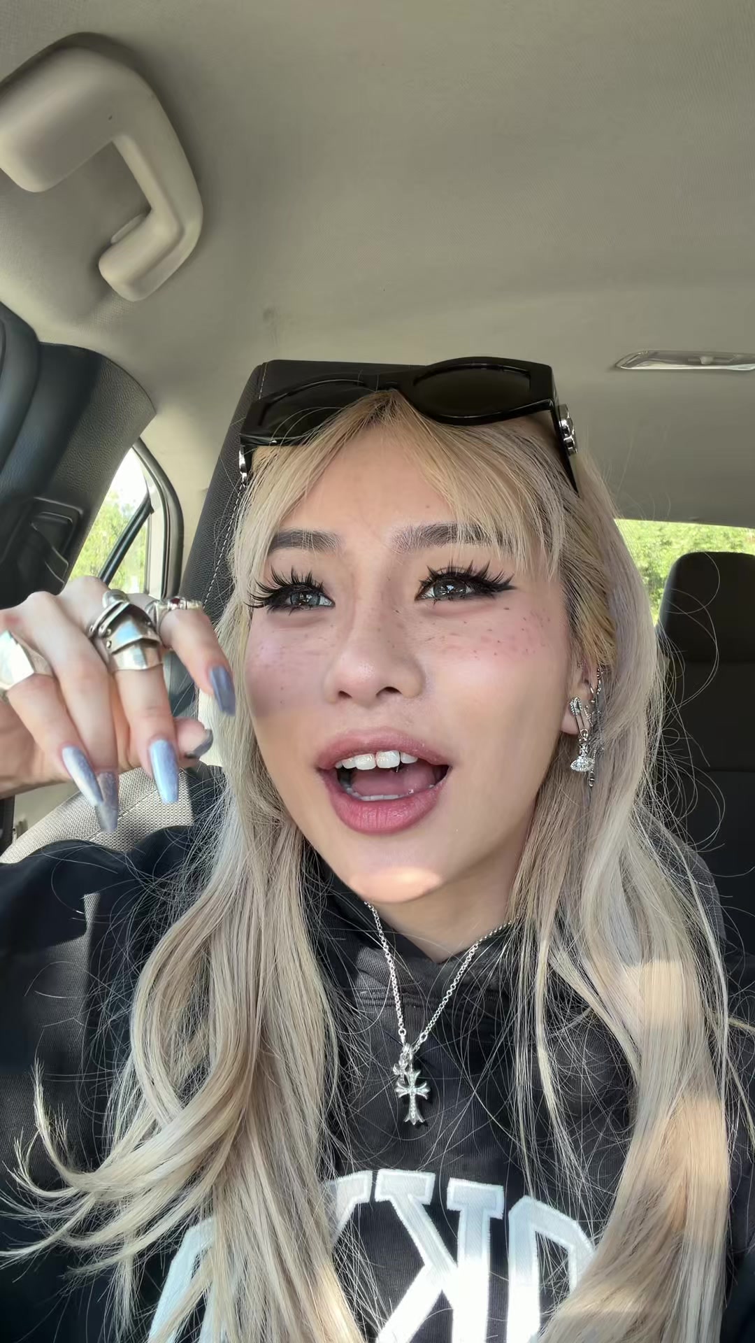 @tiffanobi