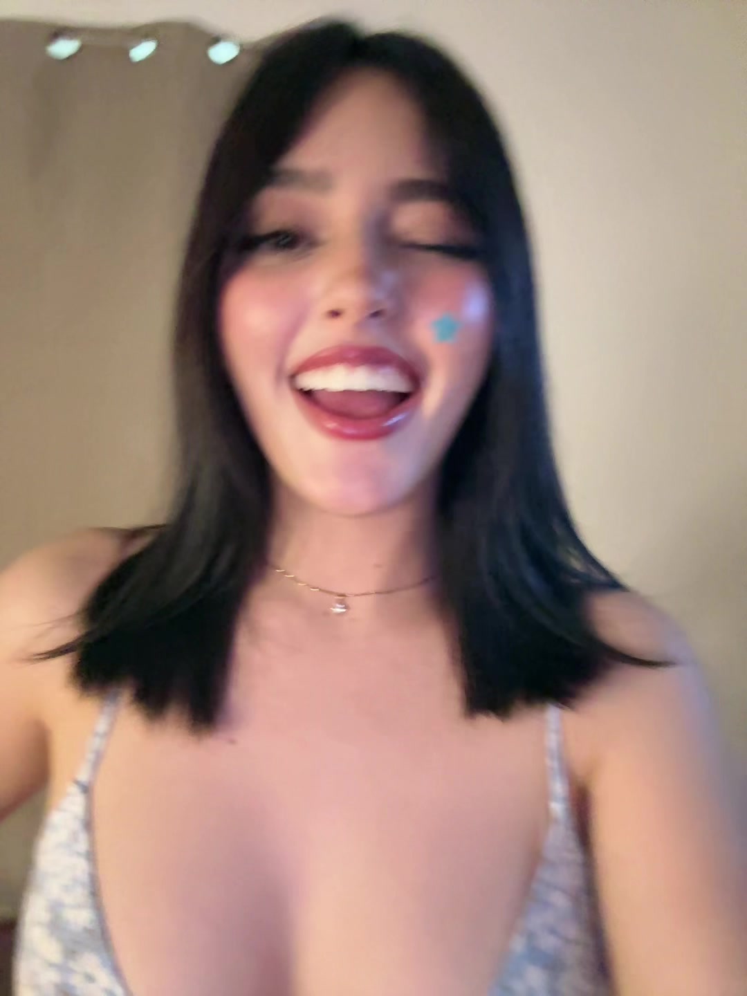 @nai 𖦹