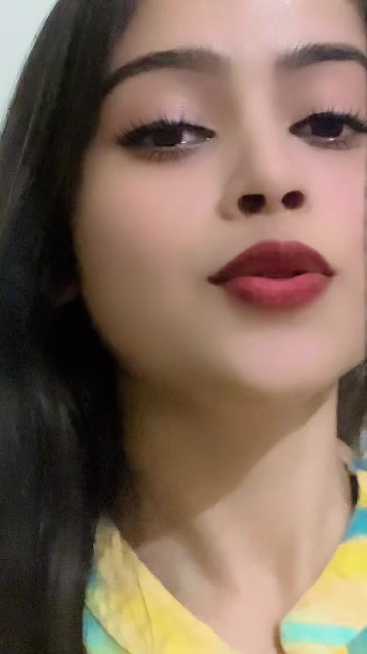 @👑Saanvi Mehra🕊️