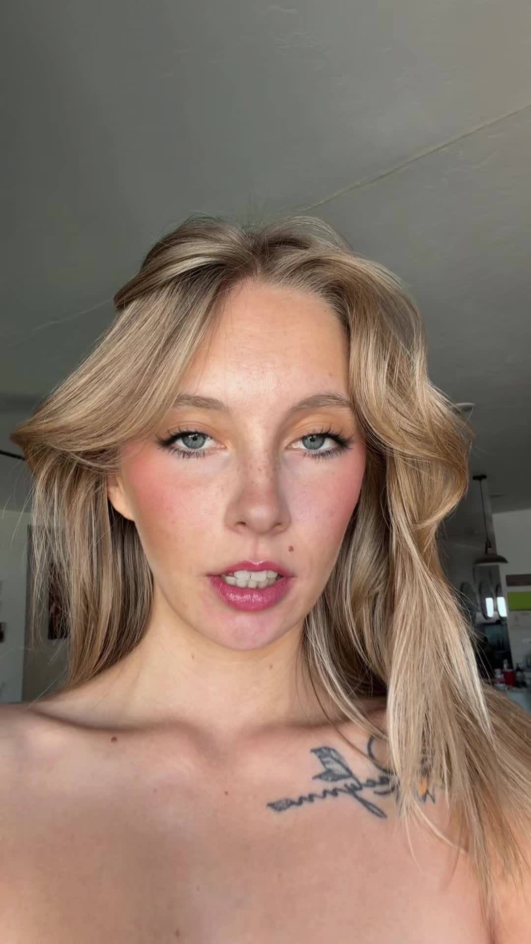 @chloeeee