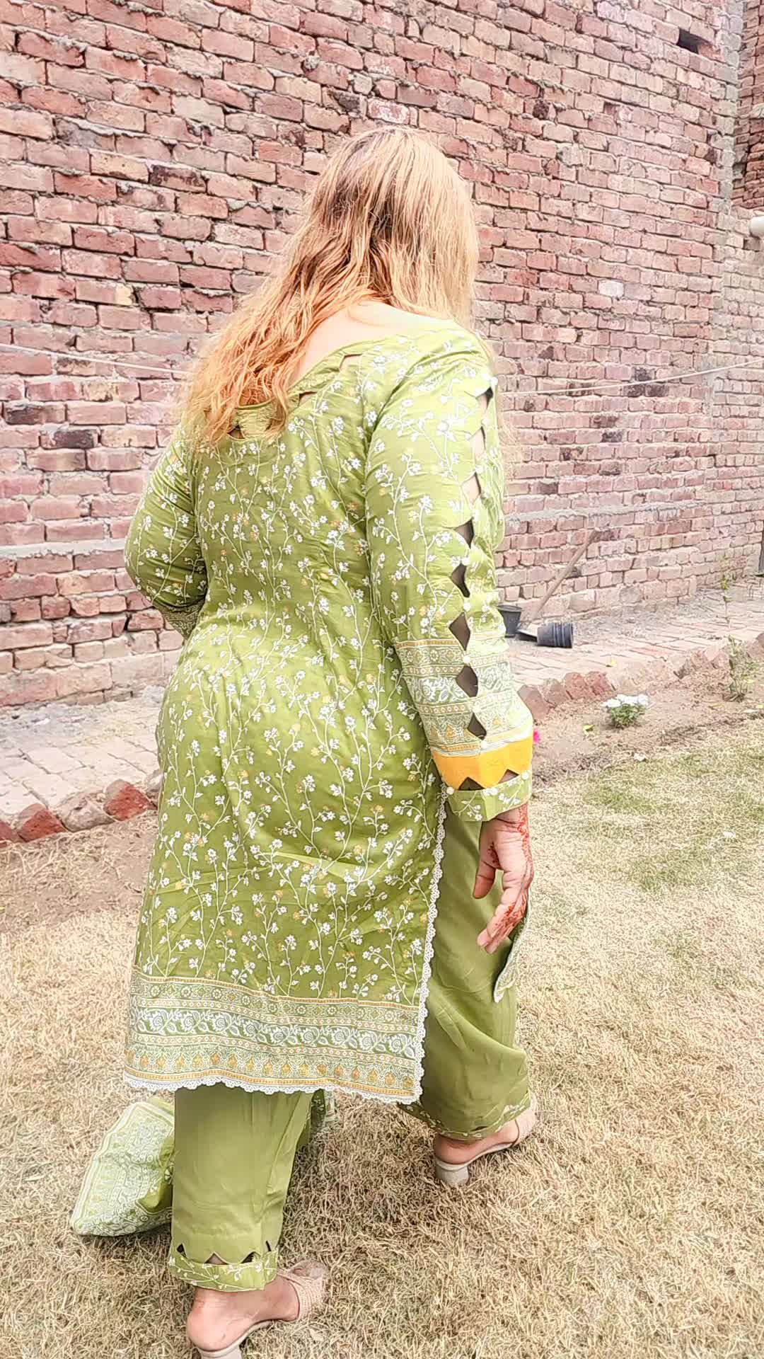 @Rubina Khan
