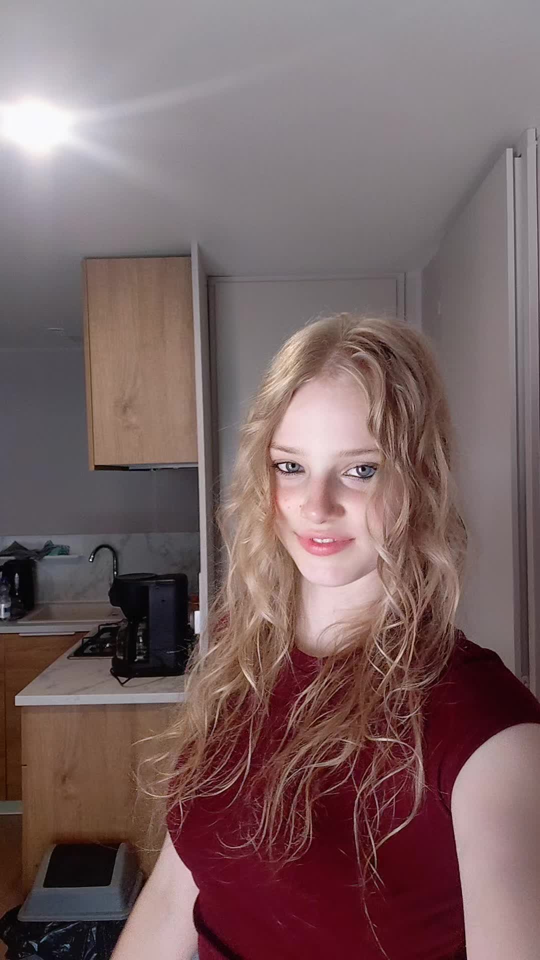 @😝