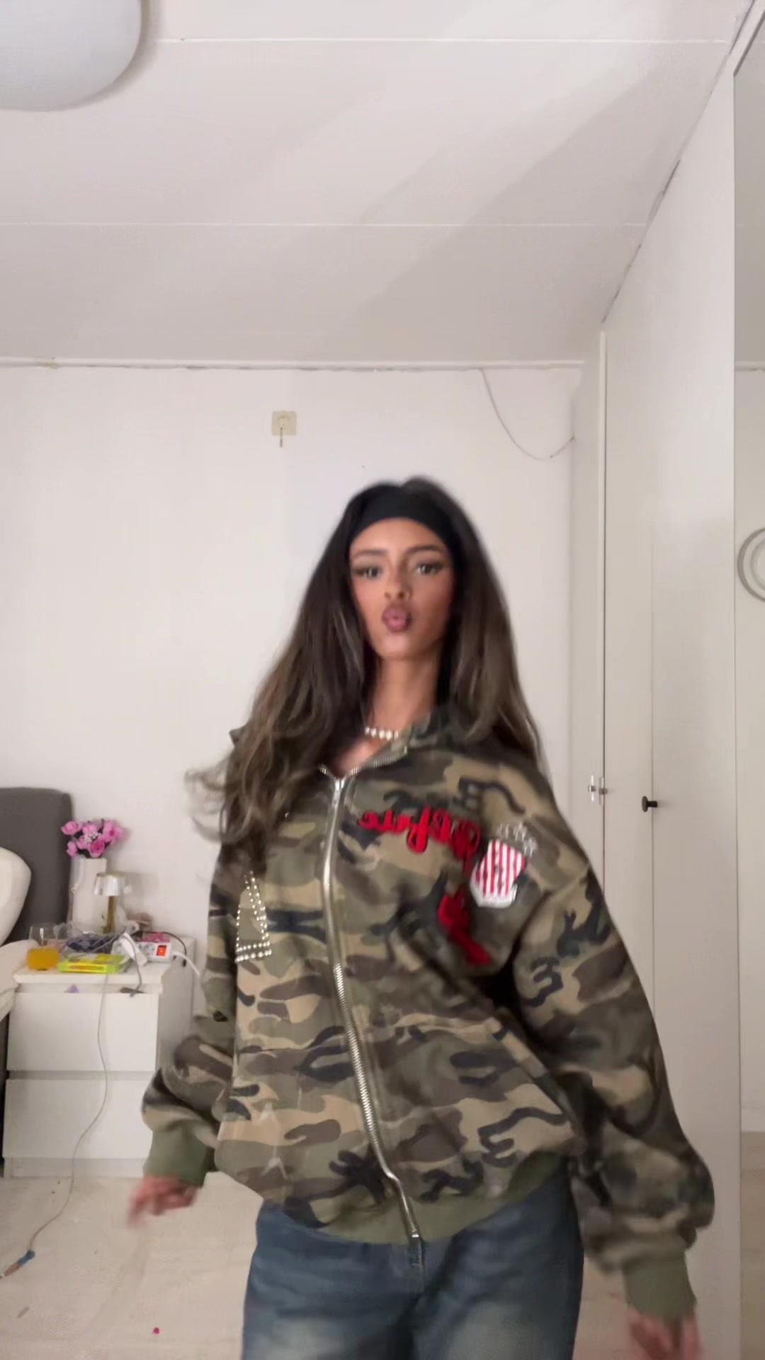 @sarahzfl