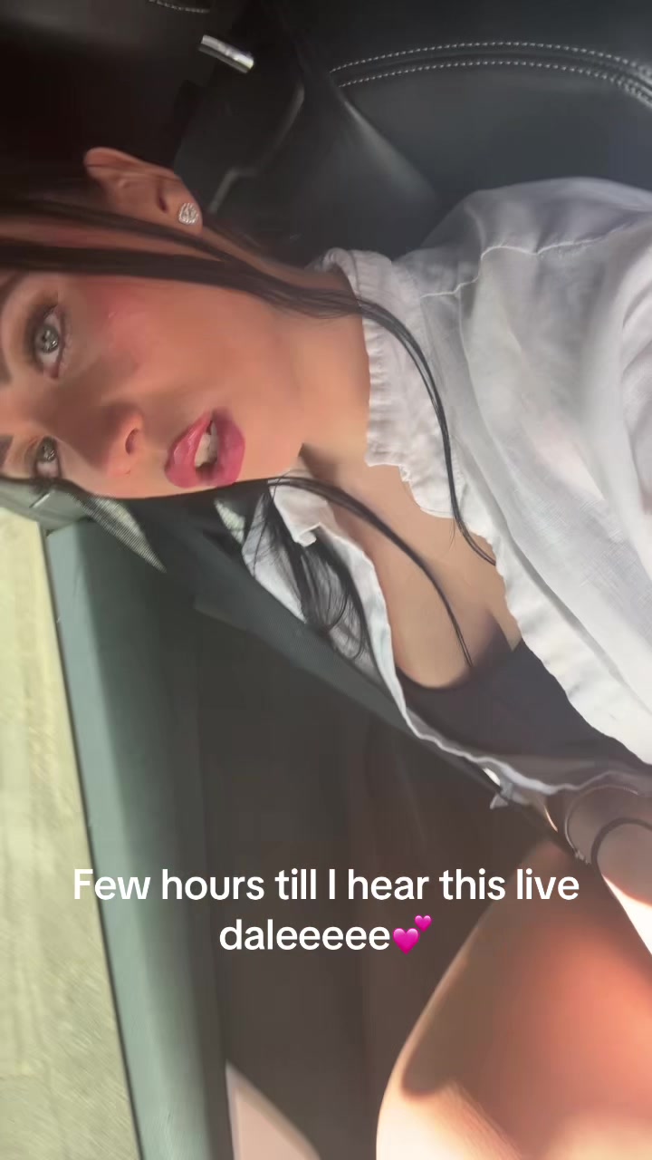 @Raluca🖤