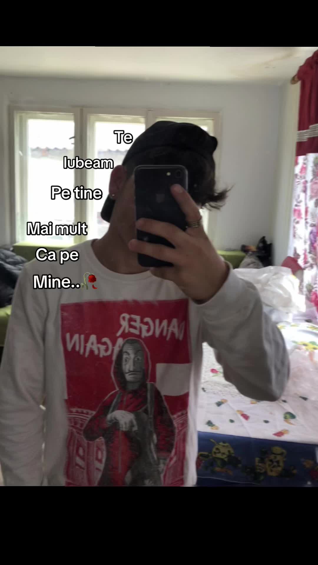 @🦅