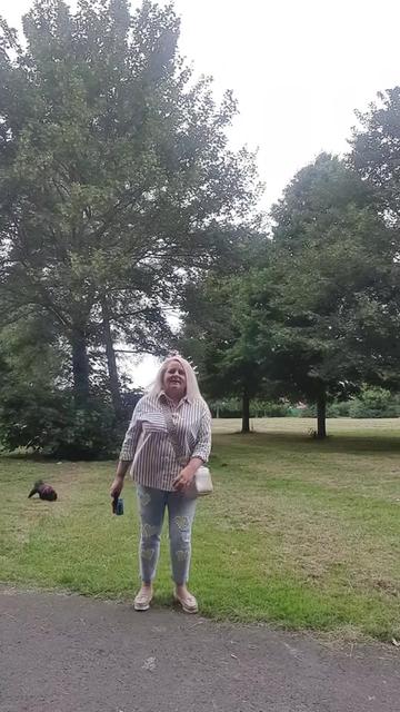 @Katty 58 plus size🤣