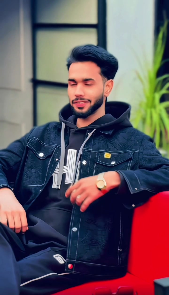 @👑【لطیف　راجپوت】👑