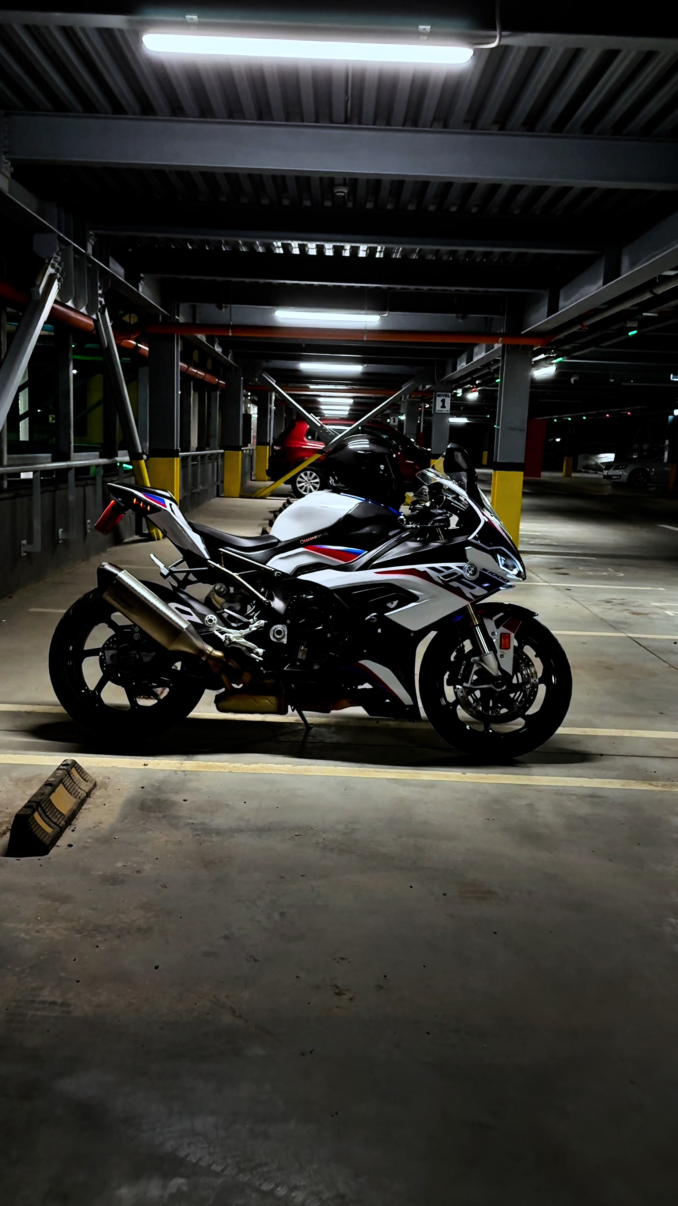 @RaZz Motovlog