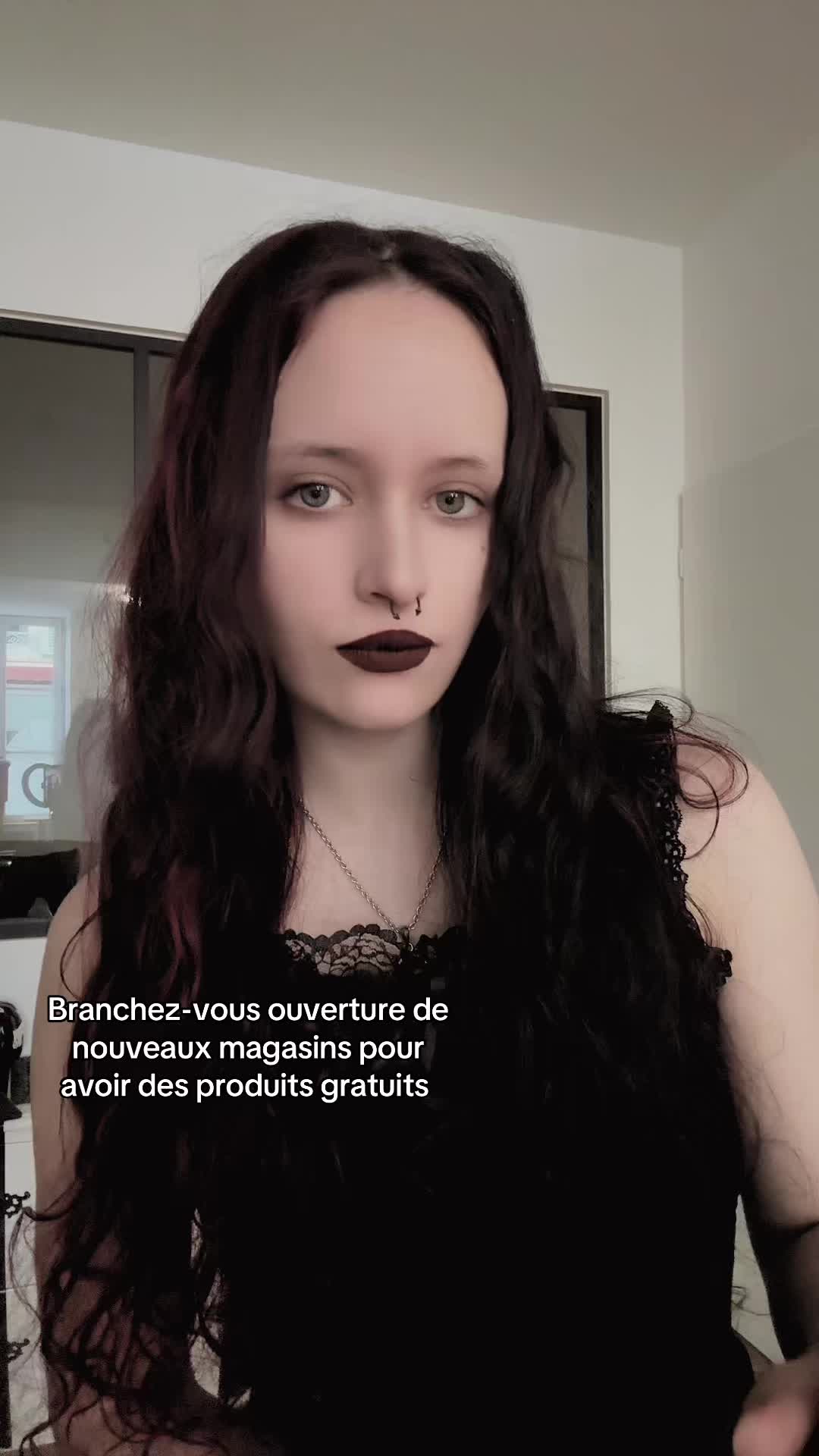 @🦇 𝔐𝔞𝔯𝔦𝔫𝔢 - Goth Girl