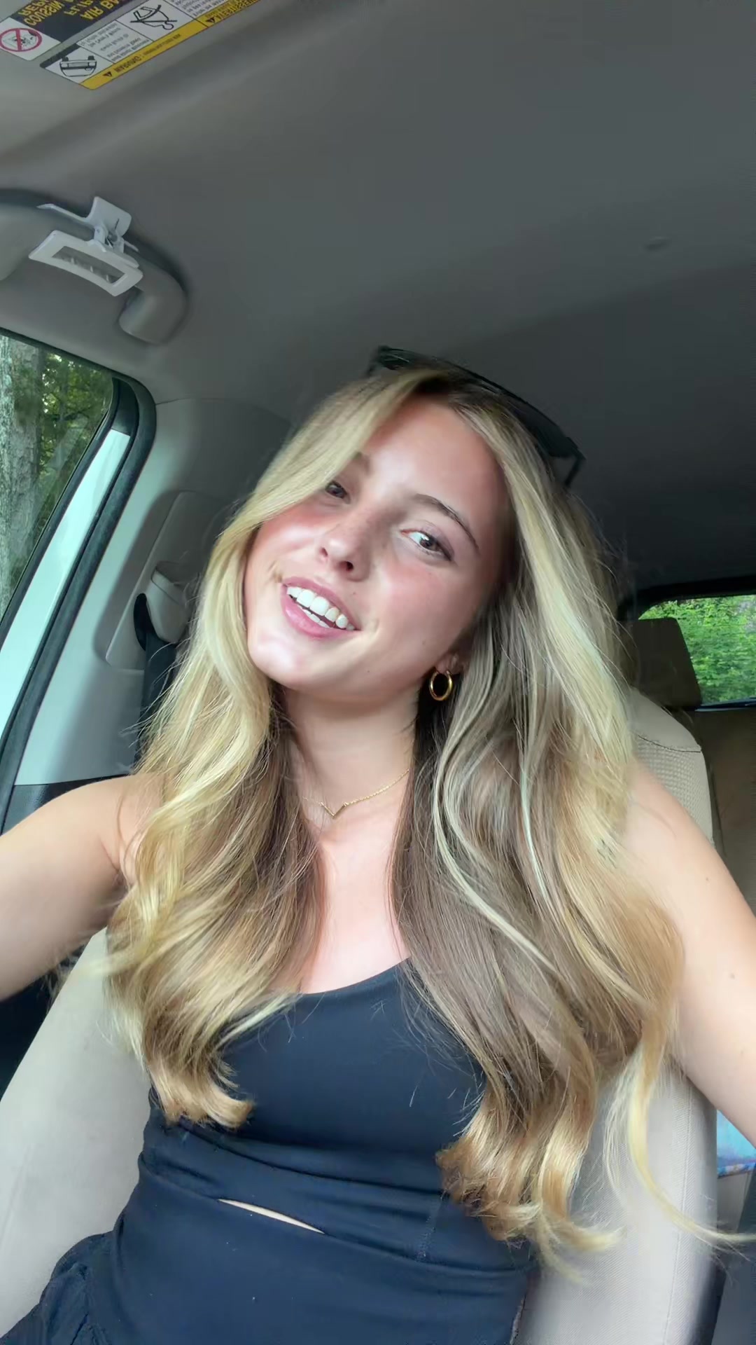 @🦄