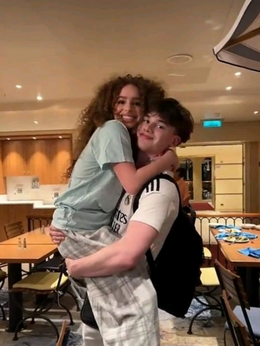 @srry_.stormie